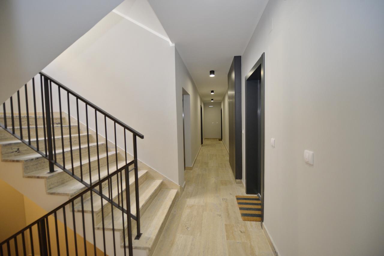 Apartment Line One 蒂瓦特 外观 照片