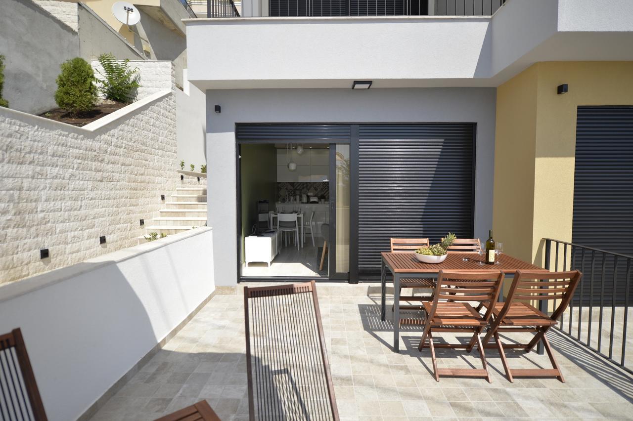 Apartment Line One 蒂瓦特 外观 照片
